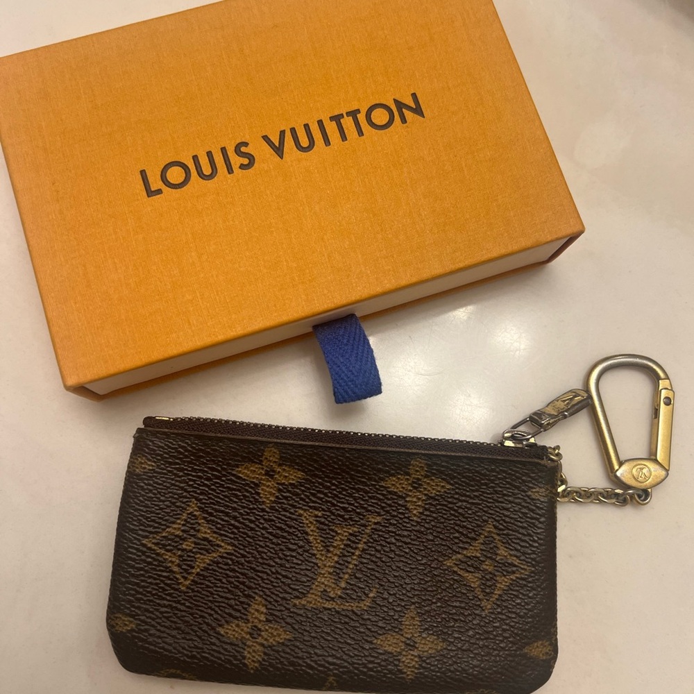 Louis Vuitton coin pouch